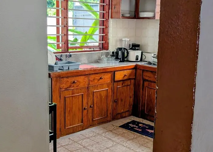 Le Roche De La Maison Au Bord De La Holiday home